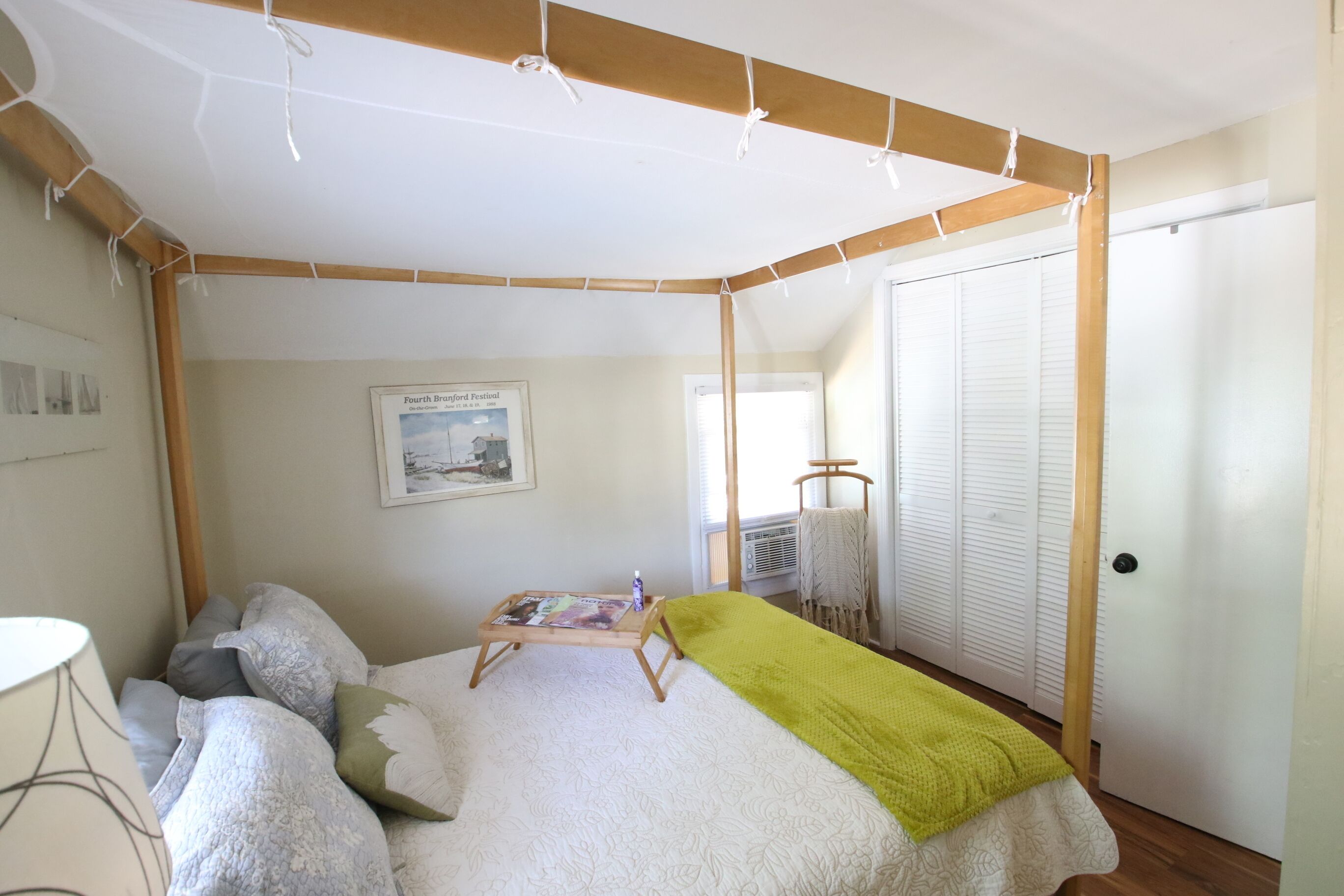 Cozy  Home  near private beach , close to New Haven area colleges   Hospitals 