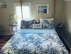 2 habitaciones, escritorio, tabla de planchar con plancha y wifi gratis 