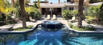 4br villa, stort basseng, boblebad, grill, total privatliv nær Las Vegas sentrum
