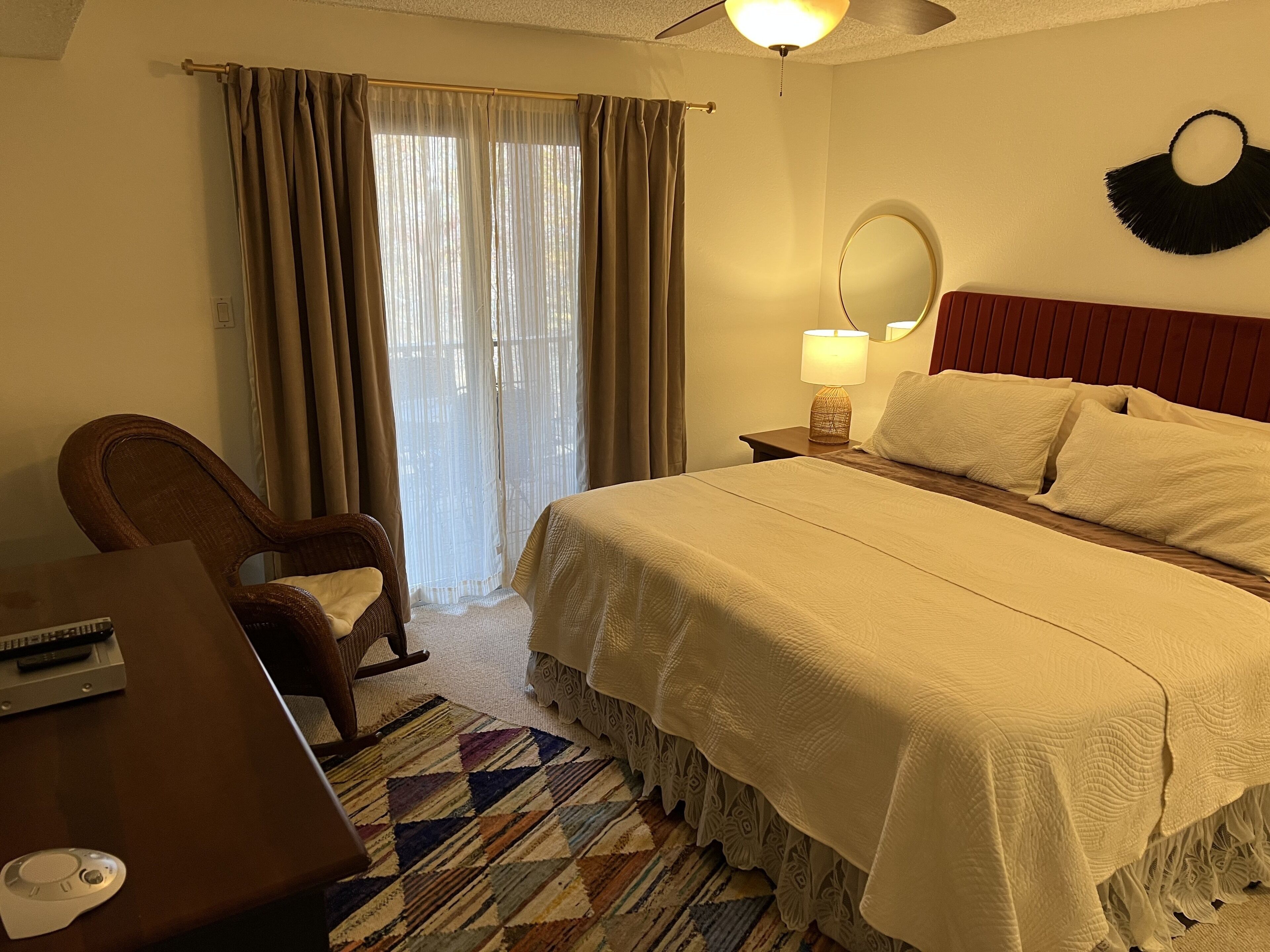 2 bedrooms, iron/ironing board, travel cot, WiFi