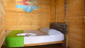 Double Room | Bed sheets - Koko Raw Hostal y Restaurante (Cartagena)