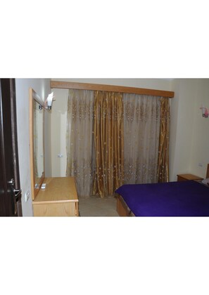1 Schlafzimmer, Schreibtisch, Bügeleisen/Bügelbrett, WLAN