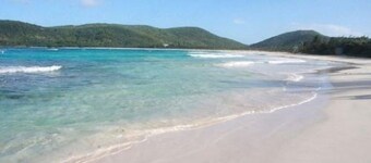 Luquillo, piso 18 con frente al mar 