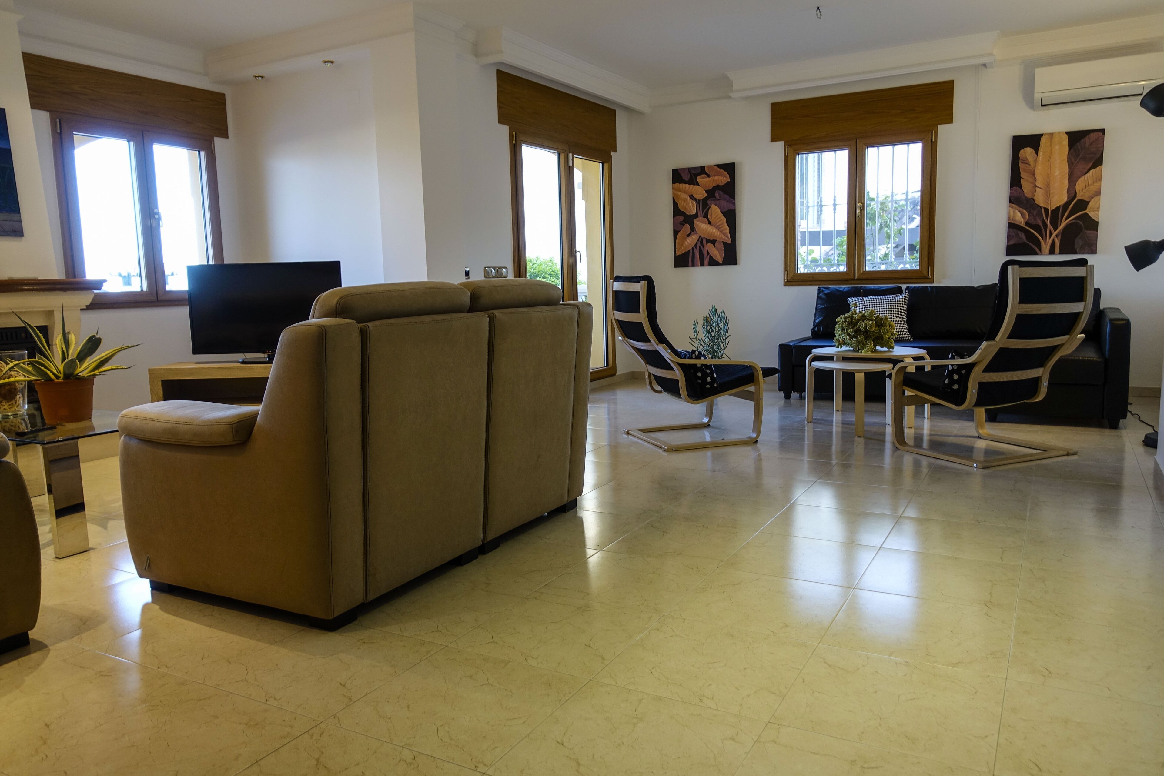 Villa, vistas mar, piscina privada, 7 habitación, 2 salones, 2 cocinas, 4 baños