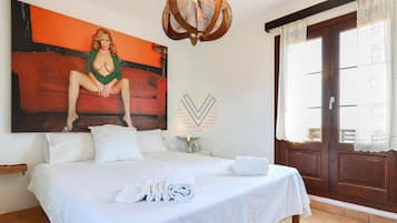 3 dormitorios, tabla de planchar con plancha, Internet y ropa de cama