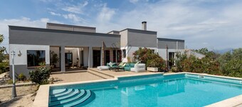 Sea views house with pool near Can Picafort