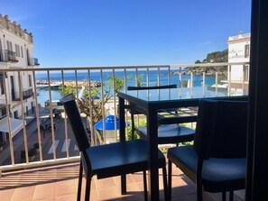 Outdoor dining - Appartement les pieds dans l'eau (Llafranc)