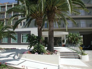 Property entrance - Park Hotel (Syracuse)