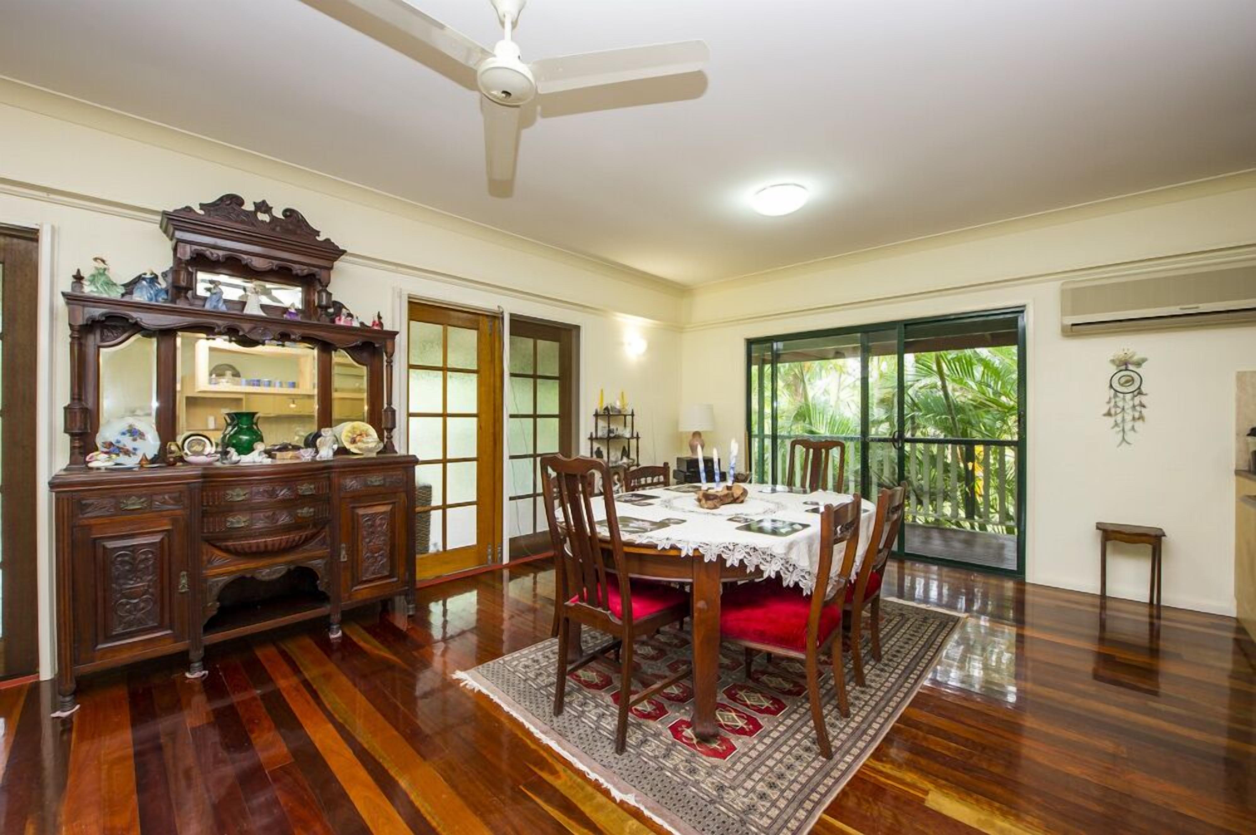 Café da manhã completo grátis todos os dias