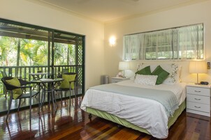 Double Room | Minibar, iron/ironing board, free WiFi, wheelchair access