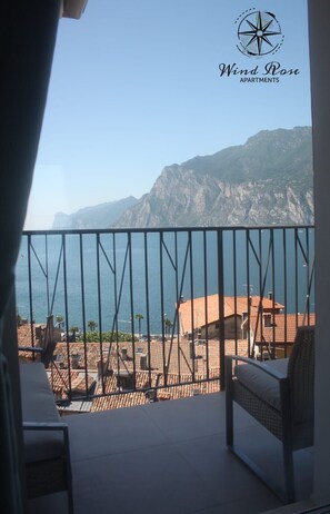 Property grounds -  The house of the Winds in the center of Torbole (Nago-torbole)