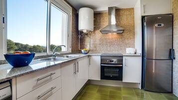 Fridge, microwave, oven, dishwasher