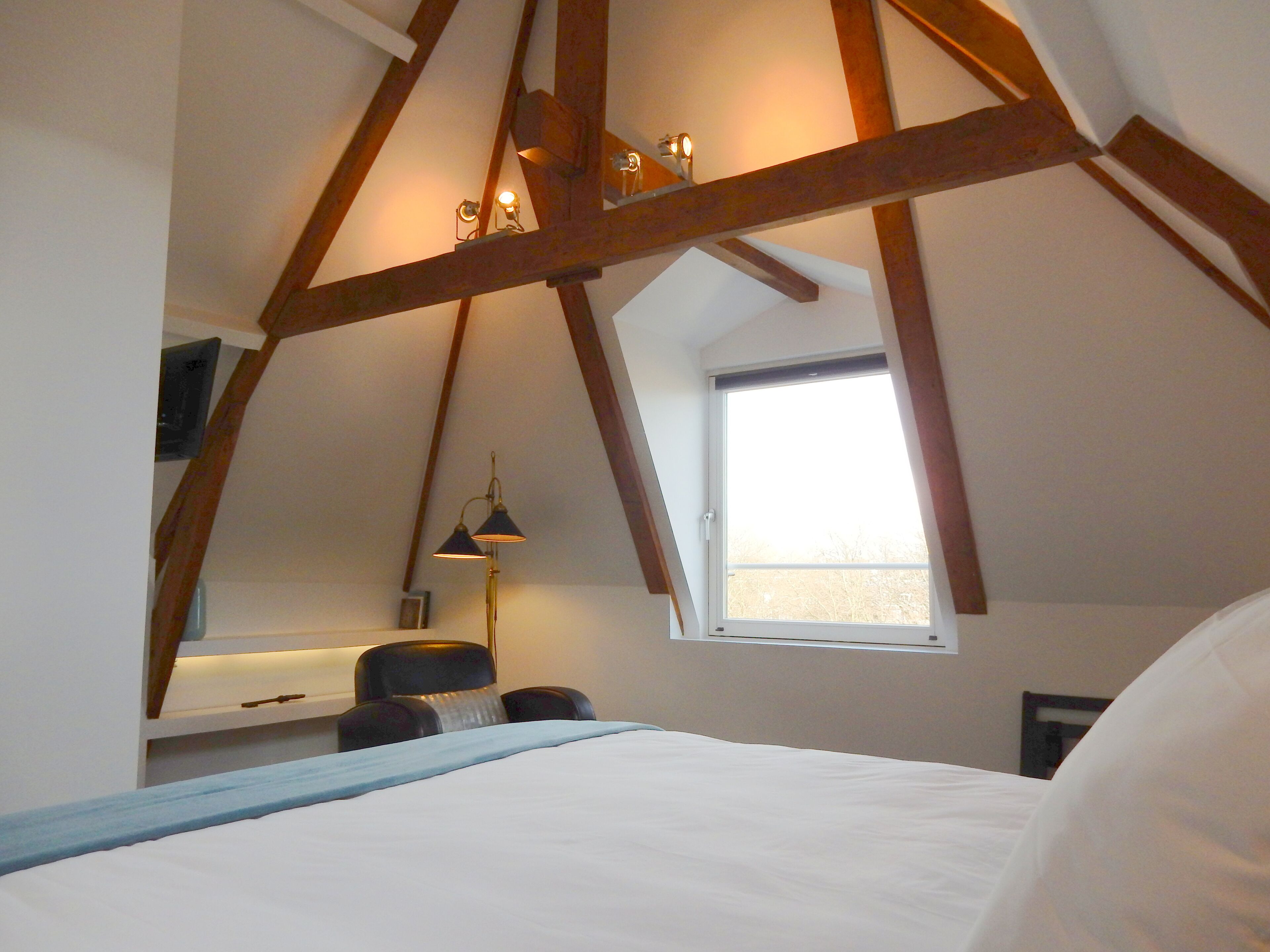 2 Schlafzimmer, Schreibtisch, Bügeleisen/Bügelbrett, Reisekinderbett