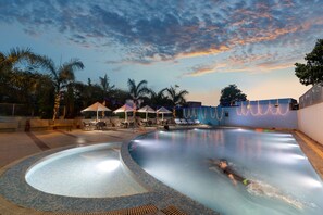 Alberca de natación o entrenamiento