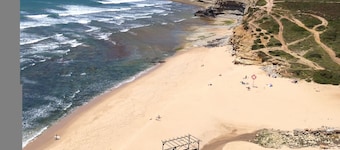 Seventeen Ericeira - Nature, Surf and Relax