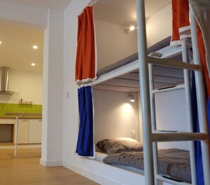 1 chambre, Wi-Fi gratuit, draps fournis