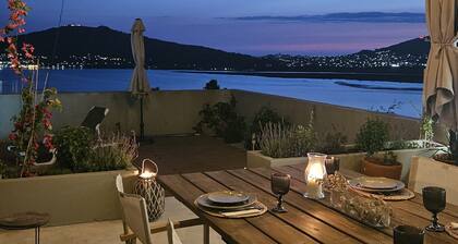 Spectacular view of the river, the sea and Spain. Magnificent layer of sun !!