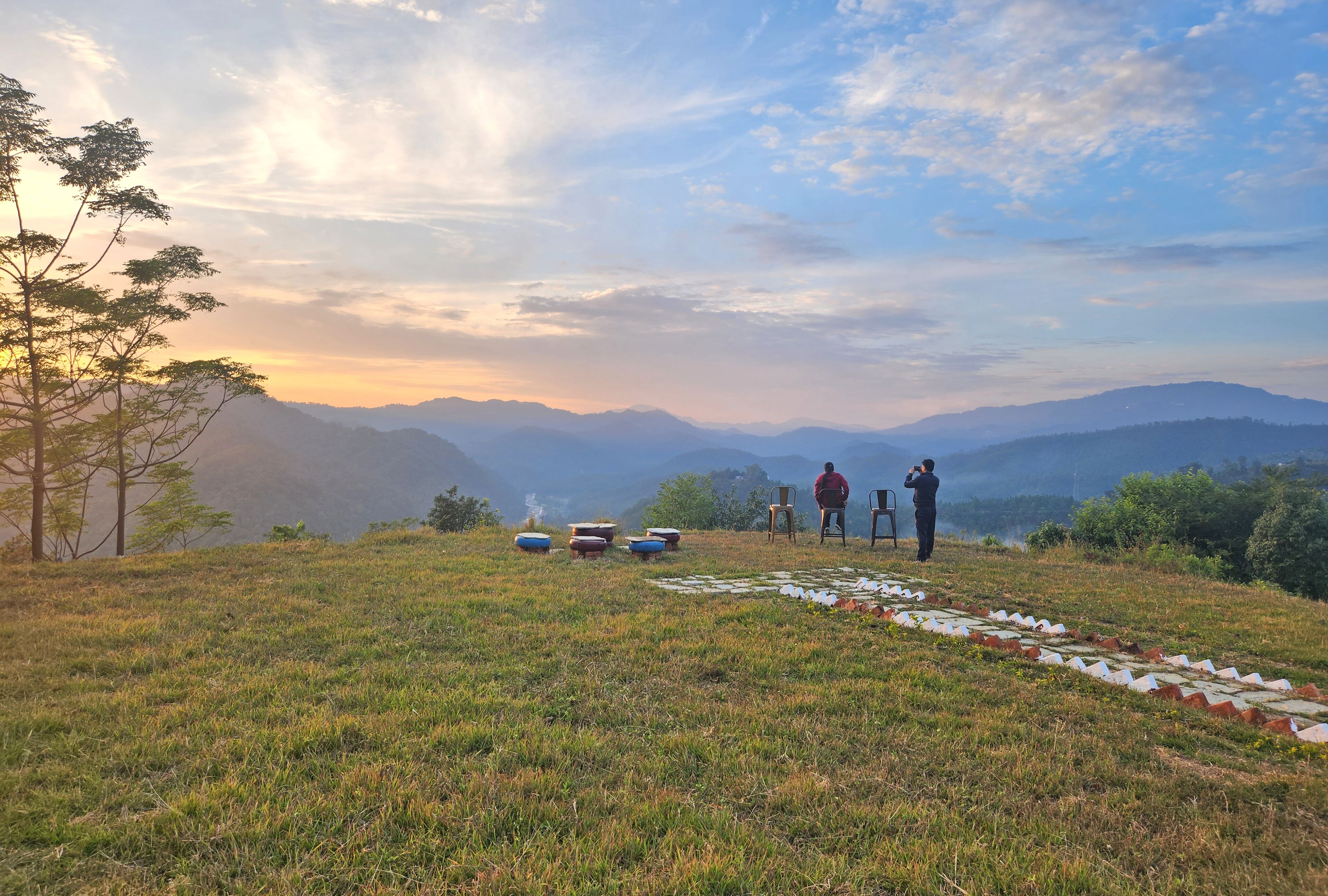 super deluxe with balcony | mountain view