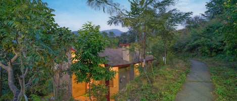 Lans View Suite | 1 chambre, literie de qualité, lit avec matelas à plateau-coussin