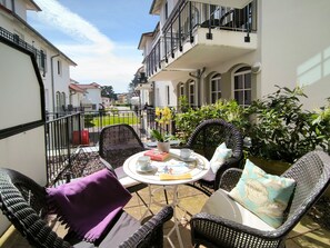 Outdoor dining - Haus Meeresblick FeWo Godewind A 1.08 Ref. 128676 - FeWo Godewind A 1.08 Ref. (Baabe)