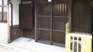 施設の入り口