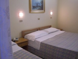 Free WiFi, bed sheets