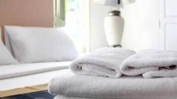 Free WiFi, bed sheets