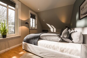 2 bedrooms, in-room safe, iron/ironing board, WiFi