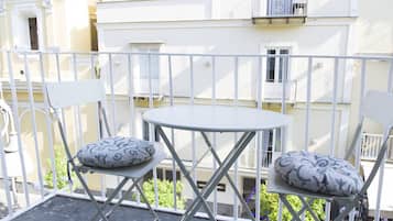 Suite Deluxe, 1 trĂšs grand lit, terrasse, vue ville | Balcon