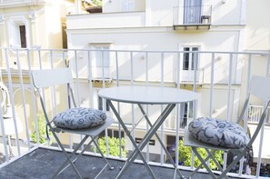 Deluxe Suite, 1 King Bed, Terrace, City View | Balcony - Palazzo Spasiano (Sorrento)