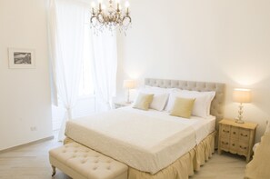 Egyptian cotton sheets, premium bedding, in-room safe - Palazzo Spasiano (Sorrento)