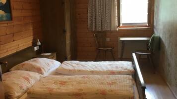 2 Schlafzimmer, Reisekinderbett, Bettwäsche