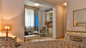 Elite Studio | Premium bedding, in-room safe, desk, WiFi (free) - Vila Imperija (Budva)