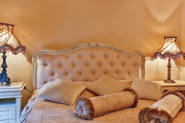 Deluxe Apartment | Premium bedding, in-room safe, desk, free WiFi