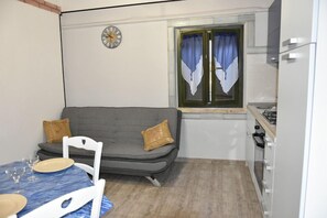 Apartment, 1 Bedroom | Living area