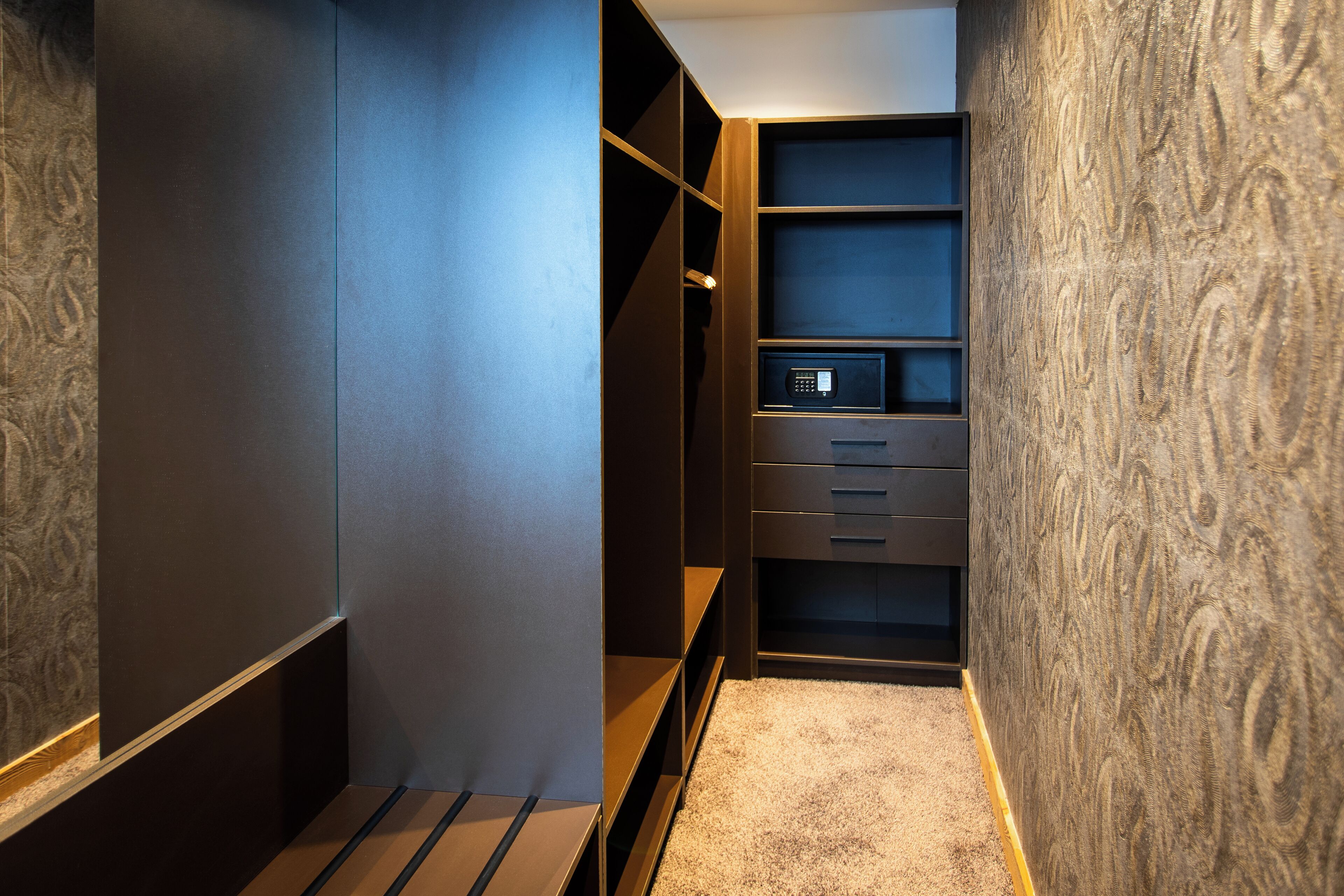 superior suite | premium bedding, minibar, in-room safe, individually decorated