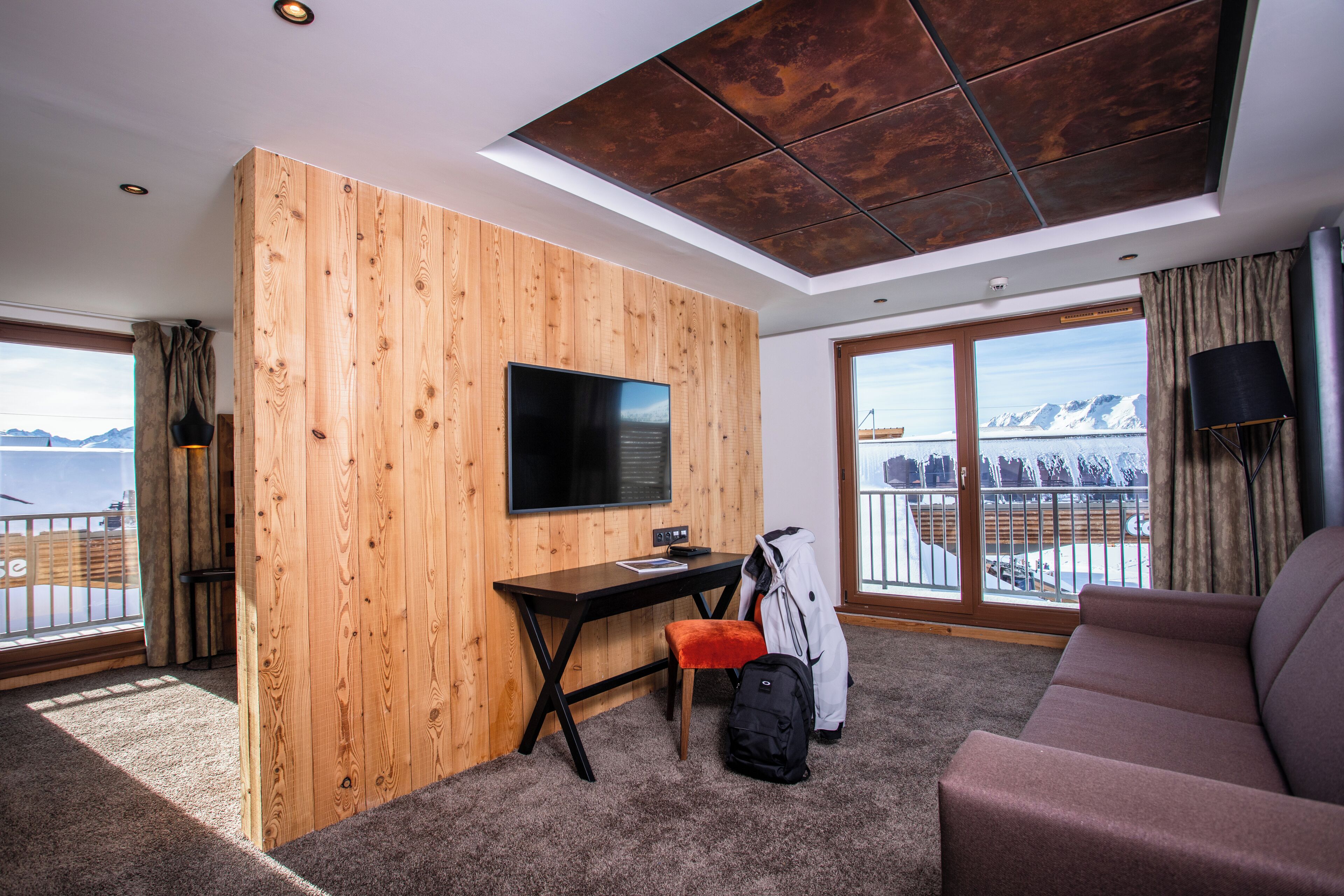 套房 | 高档床上用品、迷你吧、客房内保险箱、特色装修