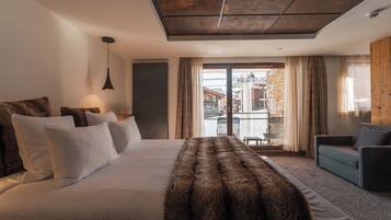 Quarto casal clássico | Roupas de cama premium, frigobar, cofres nos quartos