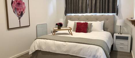 House, 3 Bedrooms | 3 bedrooms, cots/infant beds, bed sheets