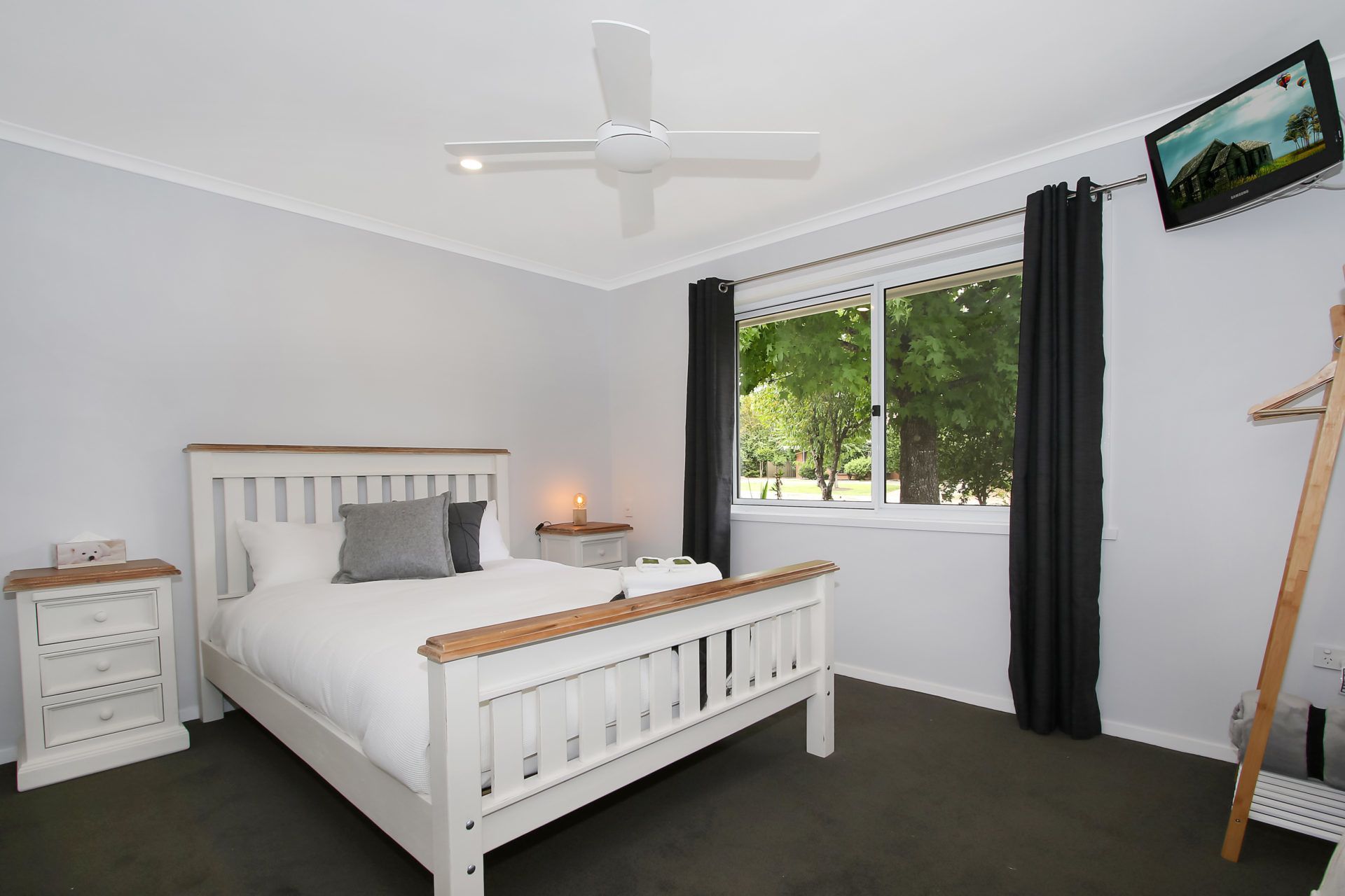 House, 3 Bedrooms | 3 bedrooms, cots/infant beds, bed sheets