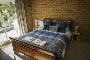 House, 4 Bedrooms