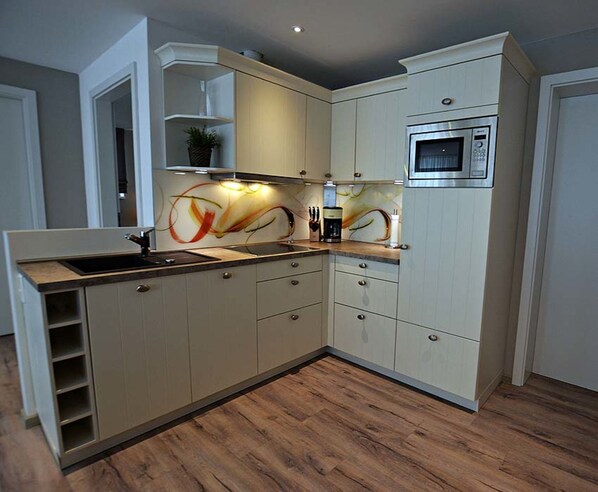 Kühlschrank, Mikrowelle