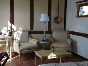 Double Room | Living area