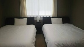 Desk, blackout curtains, soundproofing, free WiFi - Kyogura Bettei Nijo (Kyoto)
