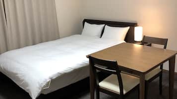 Escritorio, cortinas blackout, sistema de insonorización y wifi gratis