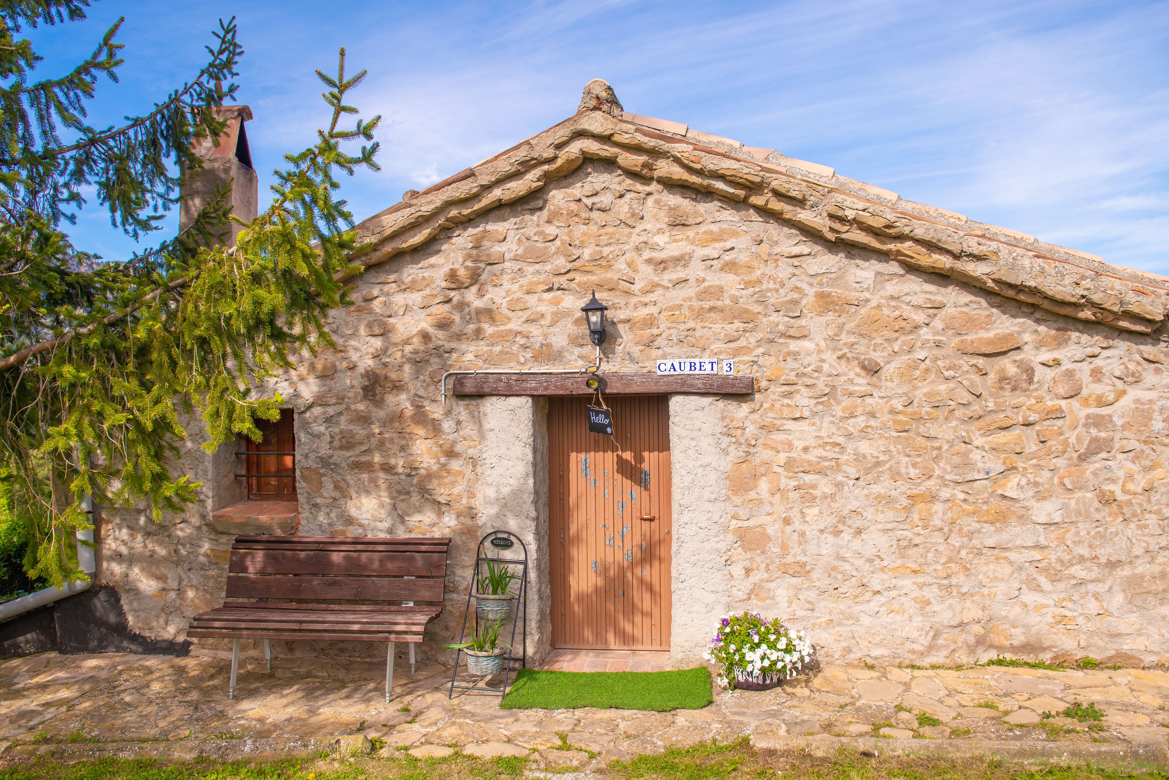 Façana frontal de l'allotjament