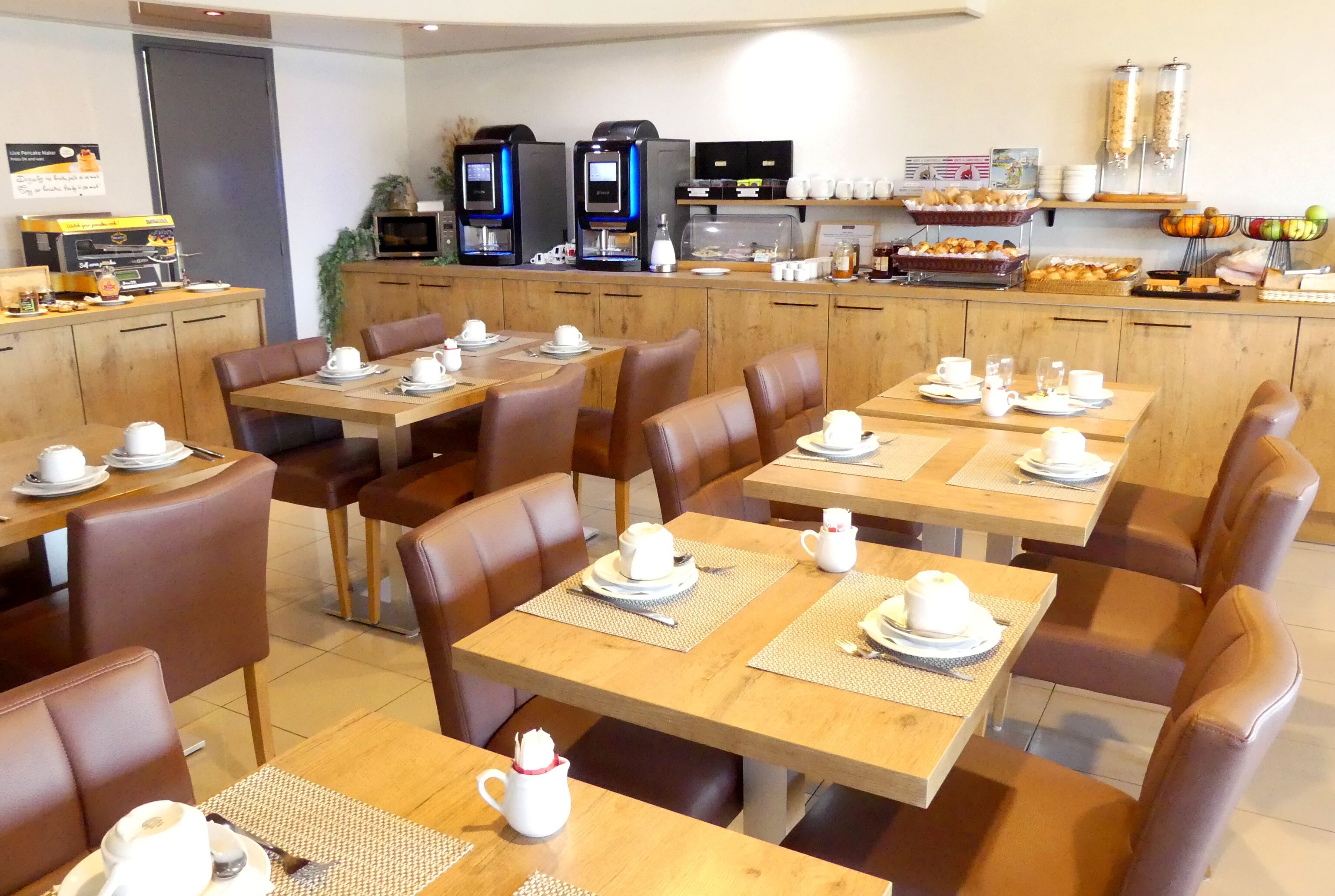 daily buffet breakfast (eur 15 per person)