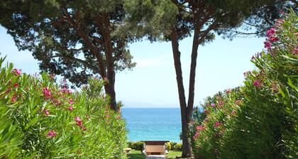 HĂŽtel La PinĂšde