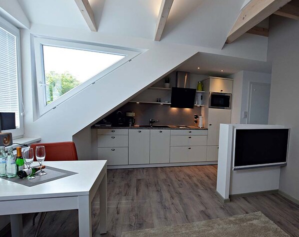 Kühlschrank, Mikrowelle