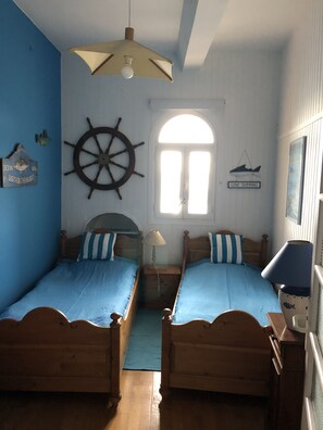 2 Schlafzimmer, Bügeleisen/Bügelbrett, Reisekinderbett, WLAN